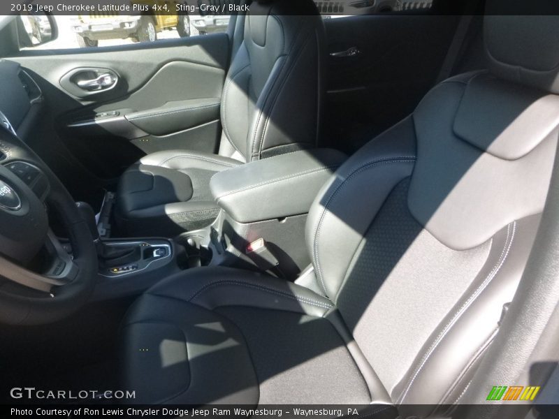 Sting-Gray / Black 2019 Jeep Cherokee Latitude Plus 4x4
