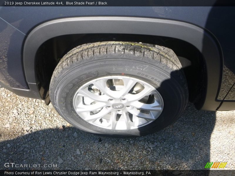 Blue Shade Pearl / Black 2019 Jeep Cherokee Latitude 4x4