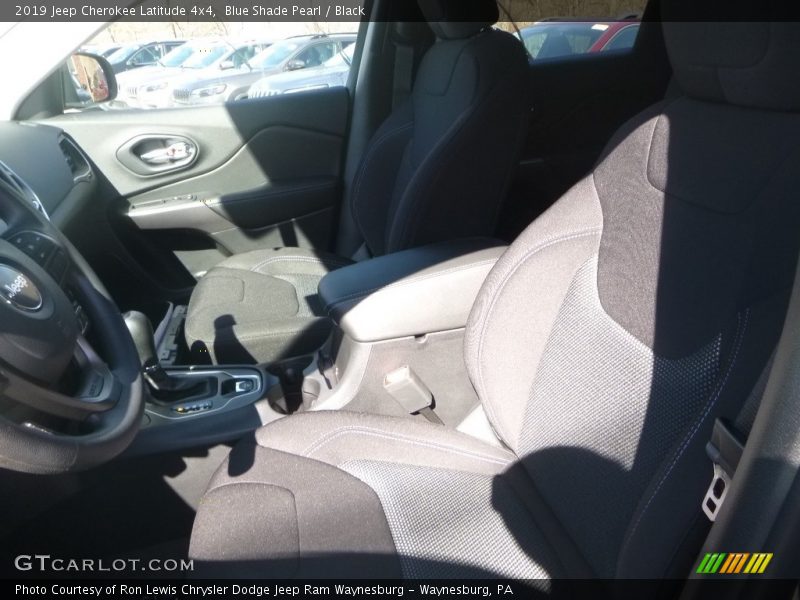 Blue Shade Pearl / Black 2019 Jeep Cherokee Latitude 4x4