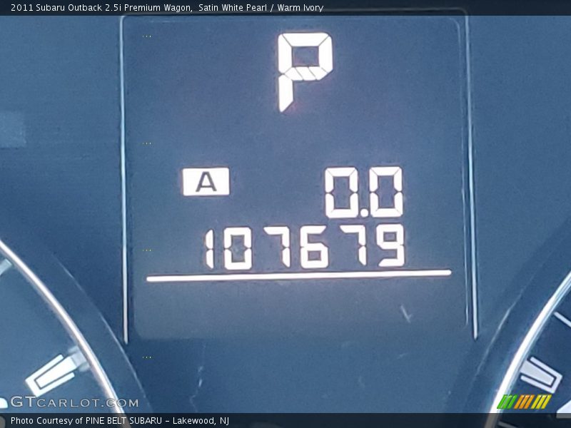 Satin White Pearl / Warm Ivory 2011 Subaru Outback 2.5i Premium Wagon