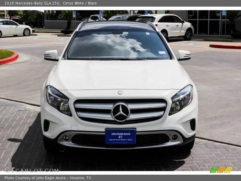 Cirrus White / Black 2016 Mercedes-Benz GLA 250