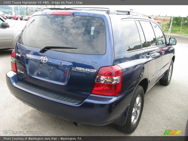 Indigo Ink Pearl / Gray 2005 Toyota Highlander V6 4WD