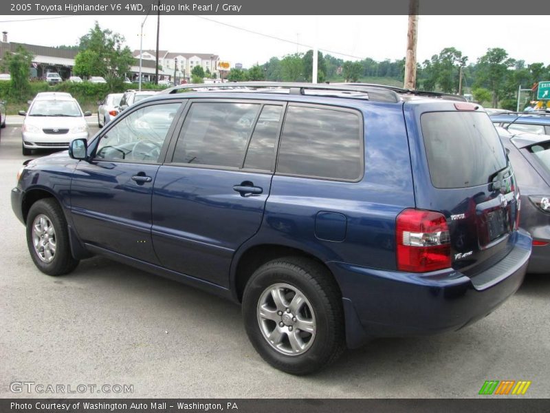 Indigo Ink Pearl / Gray 2005 Toyota Highlander V6 4WD