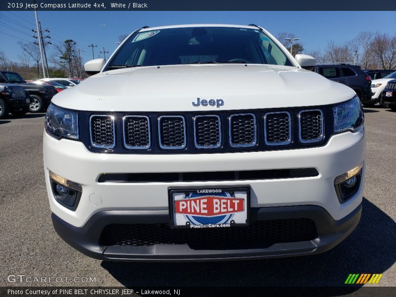 White / Black 2019 Jeep Compass Latitude 4x4