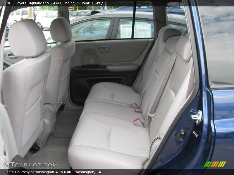 Indigo Ink Pearl / Gray 2005 Toyota Highlander V6 4WD