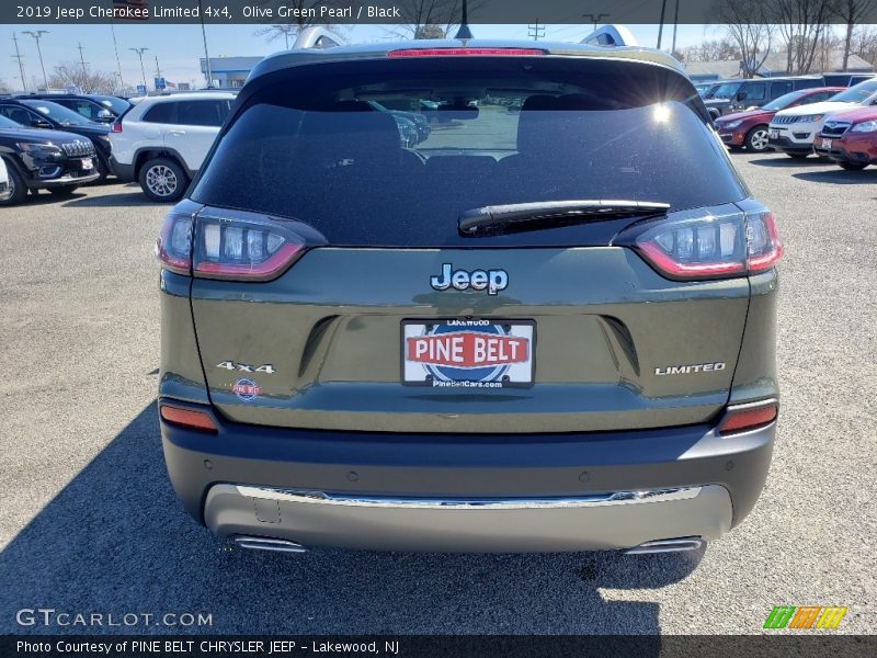 Olive Green Pearl / Black 2019 Jeep Cherokee Limited 4x4