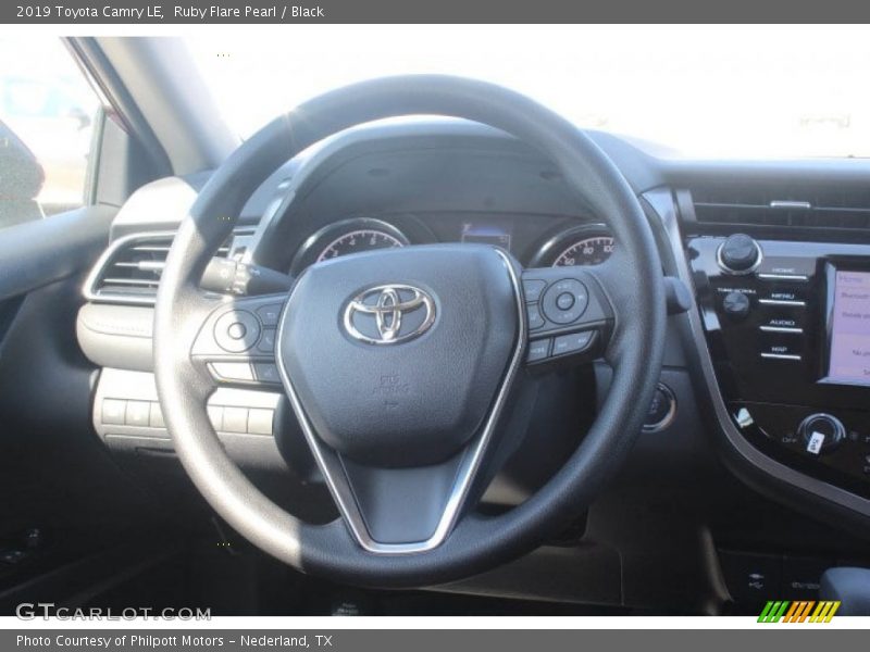 Ruby Flare Pearl / Black 2019 Toyota Camry LE