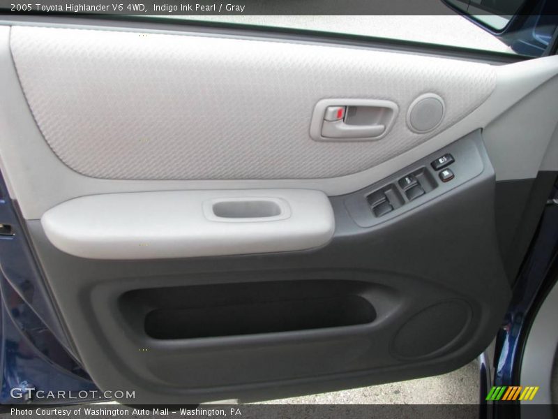 Indigo Ink Pearl / Gray 2005 Toyota Highlander V6 4WD