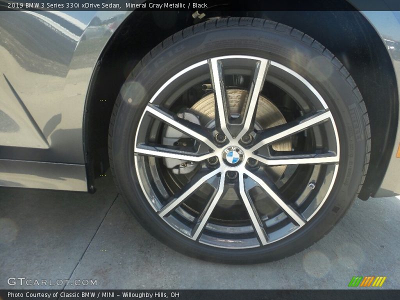 Mineral Gray Metallic / Black 2019 BMW 3 Series 330i xDrive Sedan