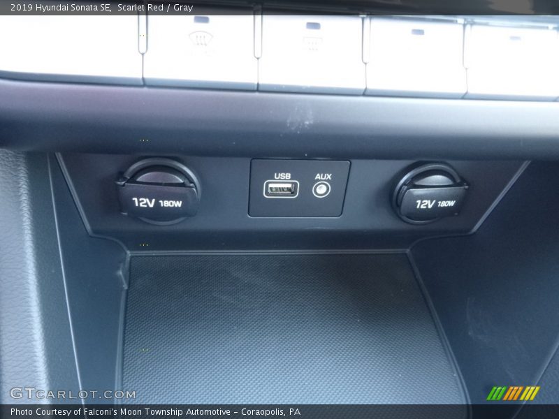 Scarlet Red / Gray 2019 Hyundai Sonata SE