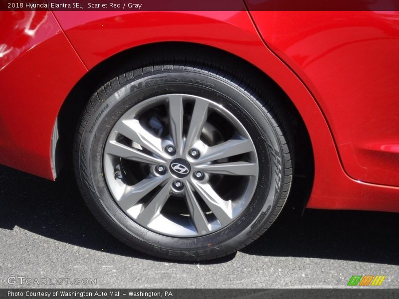 Scarlet Red / Gray 2018 Hyundai Elantra SEL