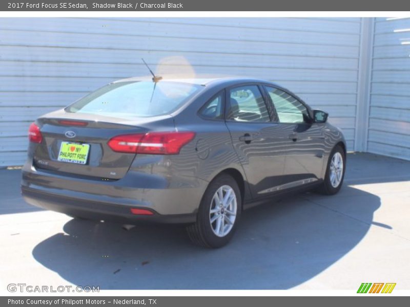 Shadow Black / Charcoal Black 2017 Ford Focus SE Sedan
