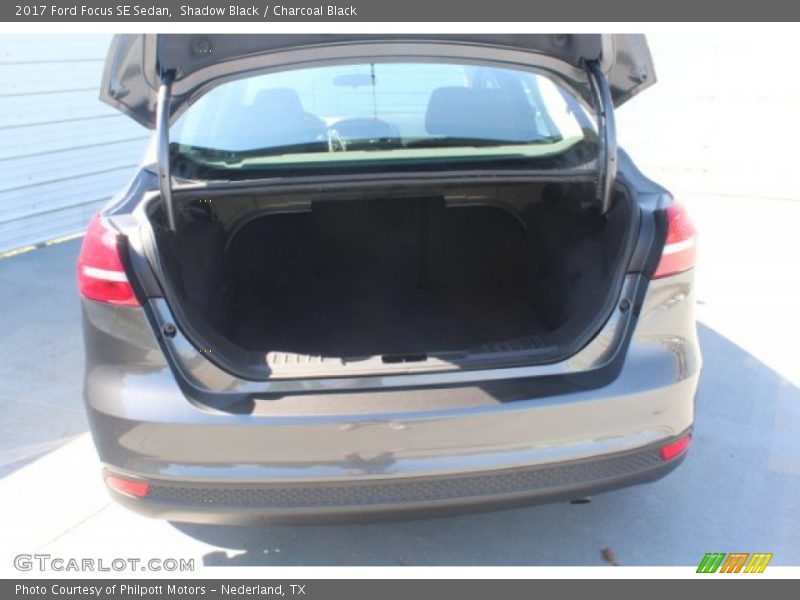 Shadow Black / Charcoal Black 2017 Ford Focus SE Sedan