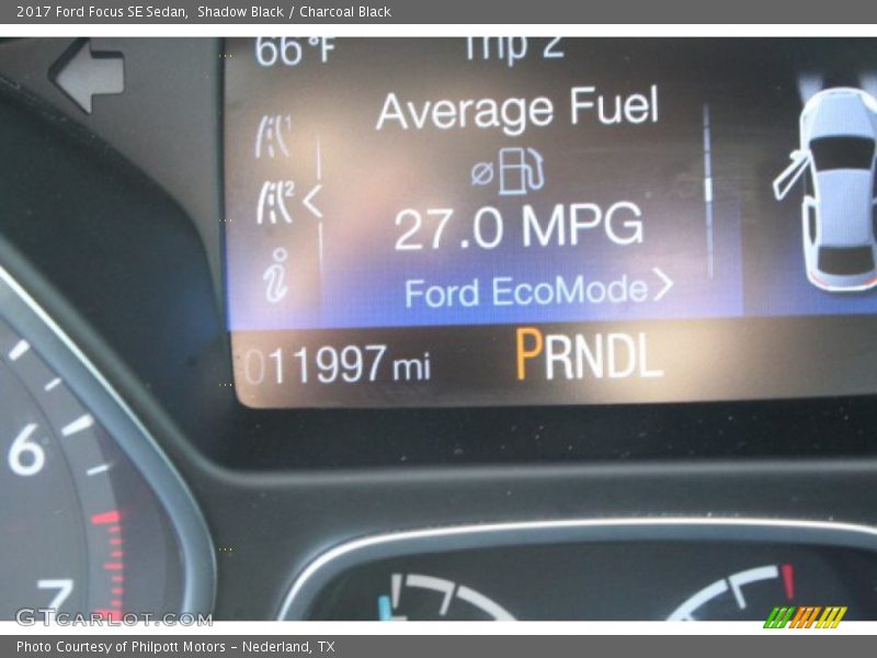 Shadow Black / Charcoal Black 2017 Ford Focus SE Sedan