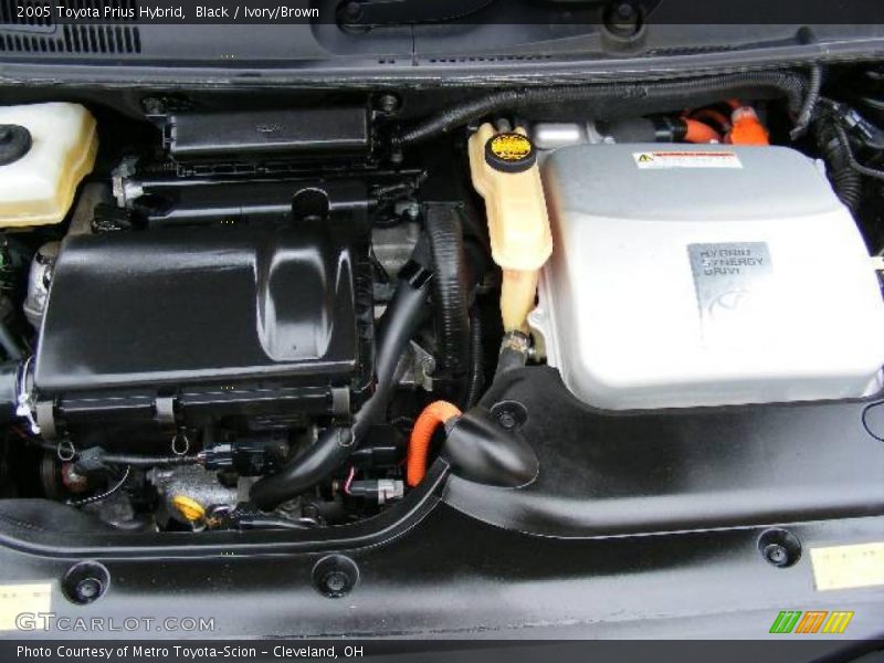 Black / Ivory/Brown 2005 Toyota Prius Hybrid