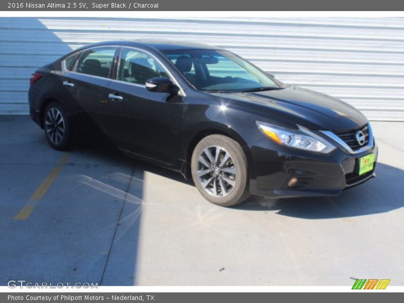 Super Black / Charcoal 2016 Nissan Altima 2.5 SV