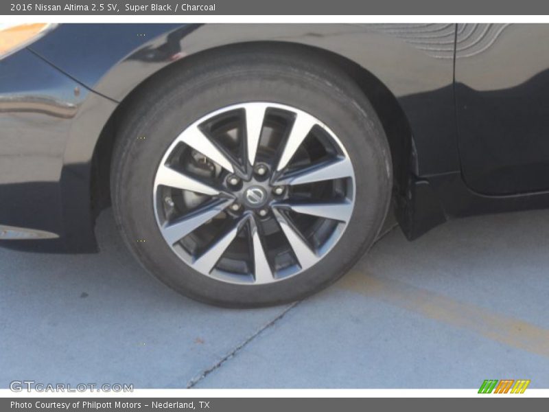Super Black / Charcoal 2016 Nissan Altima 2.5 SV