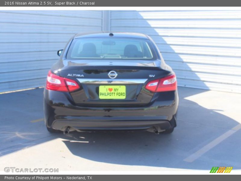 Super Black / Charcoal 2016 Nissan Altima 2.5 SV