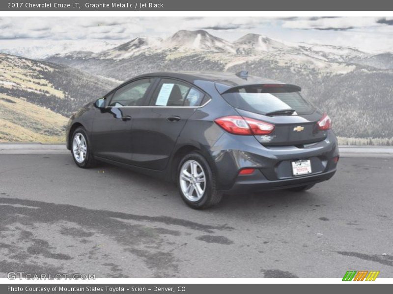 Graphite Metallic / Jet Black 2017 Chevrolet Cruze LT