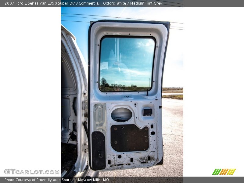 Oxford White / Medium Flint Grey 2007 Ford E Series Van E350 Super Duty Commercial