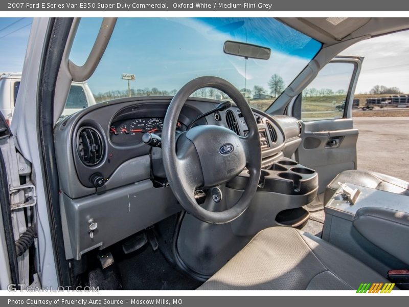 Oxford White / Medium Flint Grey 2007 Ford E Series Van E350 Super Duty Commercial
