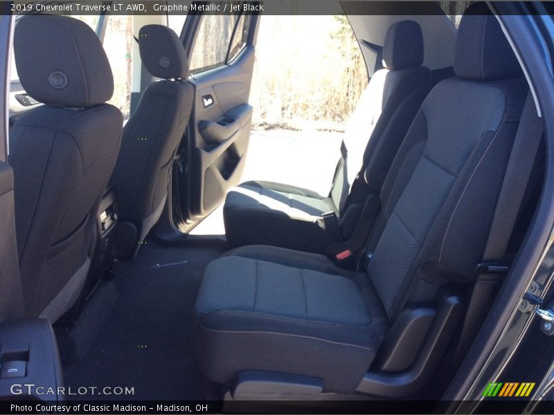 Graphite Metallic / Jet Black 2019 Chevrolet Traverse LT AWD