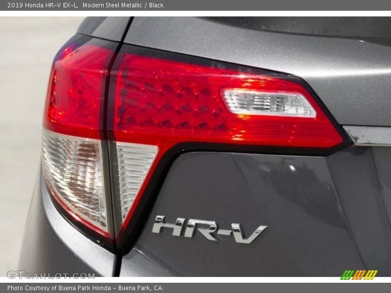Modern Steel Metallic / Black 2019 Honda HR-V EX-L