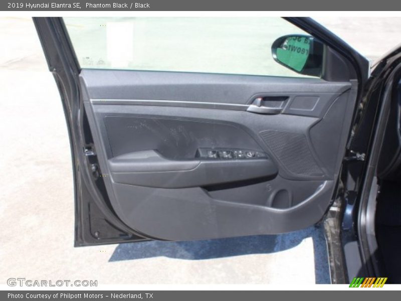 Phantom Black / Black 2019 Hyundai Elantra SE