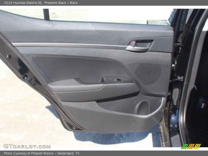 Phantom Black / Black 2019 Hyundai Elantra SE