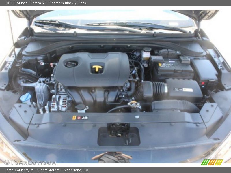 Phantom Black / Black 2019 Hyundai Elantra SE