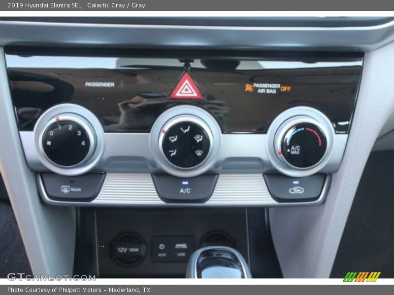 Galactic Gray / Gray 2019 Hyundai Elantra SEL