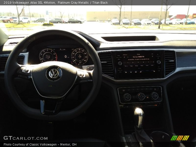 Platinum Gray Metallic / Titan Black 2019 Volkswagen Atlas SEL 4Motion