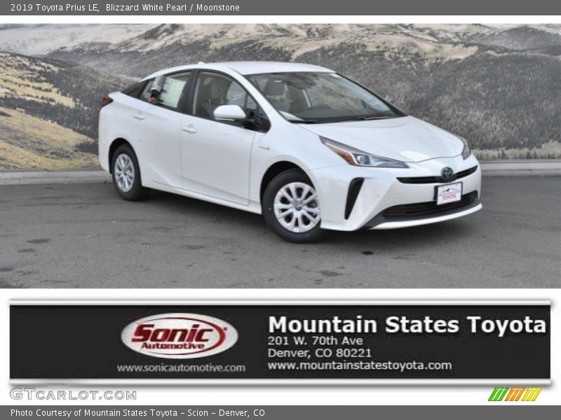 Blizzard White Pearl / Moonstone 2019 Toyota Prius LE