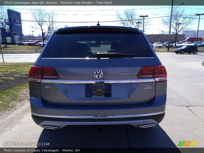 Platinum Gray Metallic / Titan Black 2019 Volkswagen Atlas SEL 4Motion