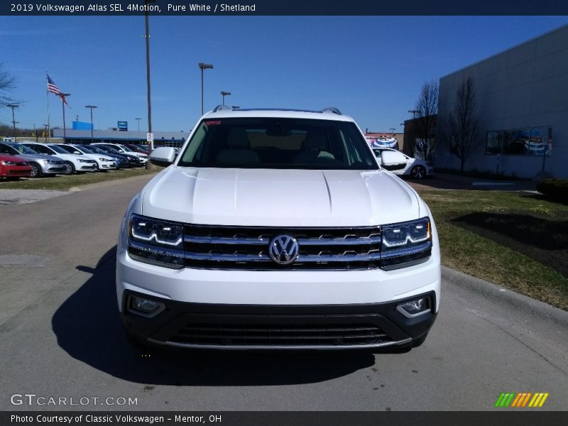 Pure White / Shetland 2019 Volkswagen Atlas SEL 4Motion