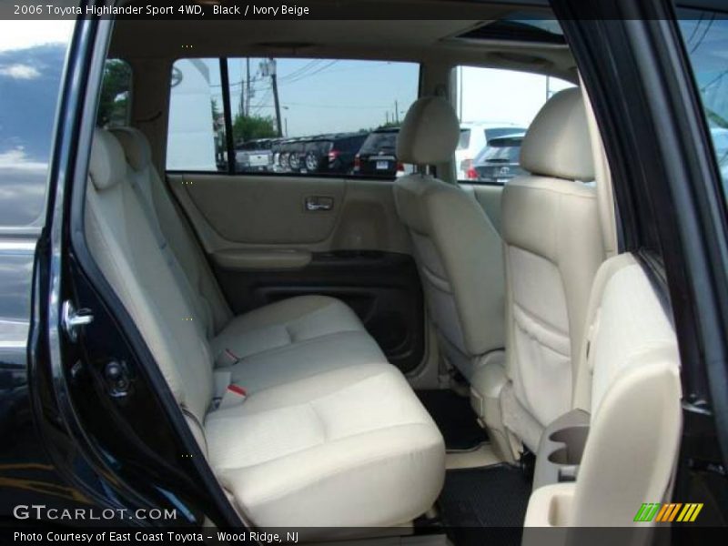 Black / Ivory Beige 2006 Toyota Highlander Sport 4WD