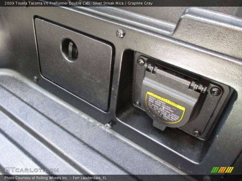 Silver Streak Mica / Graphite Gray 2009 Toyota Tacoma V6 PreRunner Double Cab