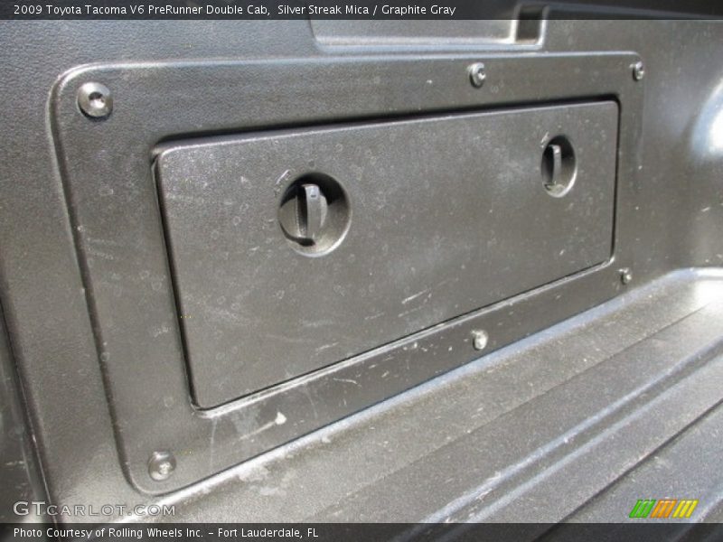 Silver Streak Mica / Graphite Gray 2009 Toyota Tacoma V6 PreRunner Double Cab