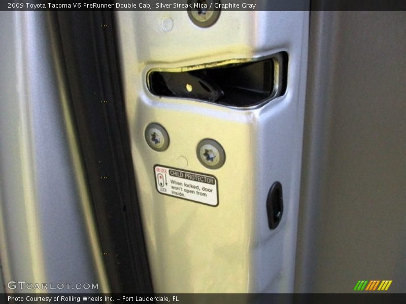Silver Streak Mica / Graphite Gray 2009 Toyota Tacoma V6 PreRunner Double Cab