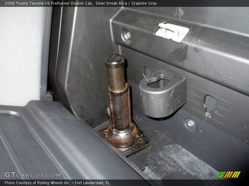Silver Streak Mica / Graphite Gray 2009 Toyota Tacoma V6 PreRunner Double Cab