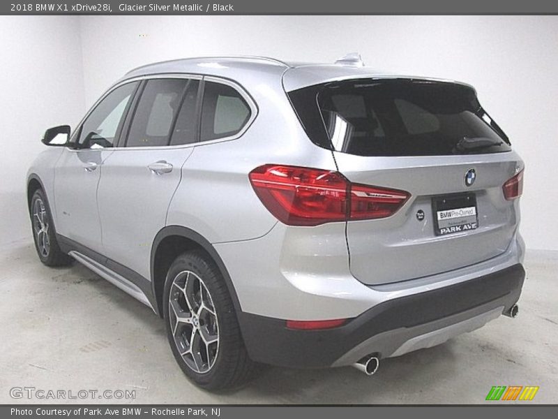 Glacier Silver Metallic / Black 2018 BMW X1 xDrive28i
