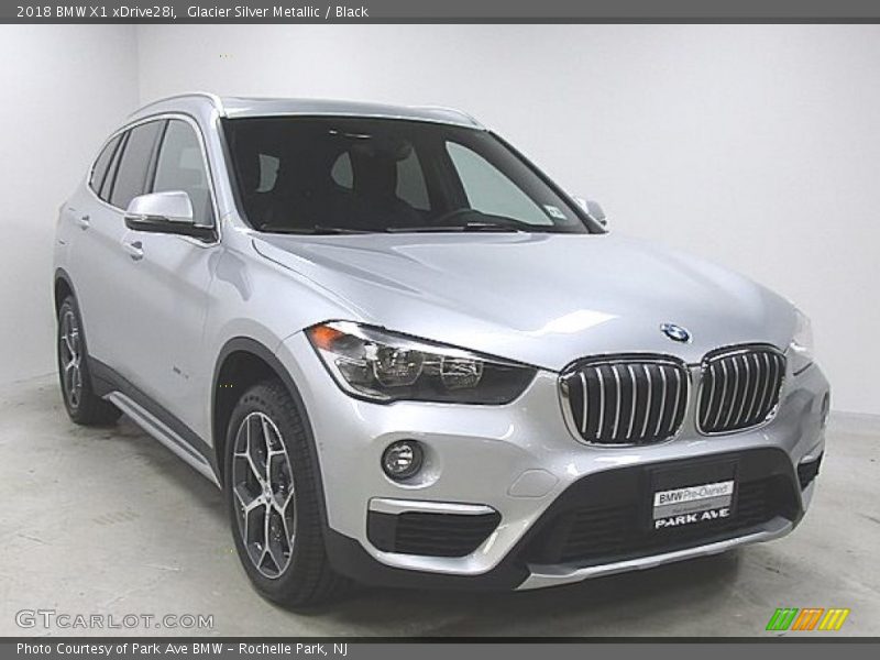 Glacier Silver Metallic / Black 2018 BMW X1 xDrive28i