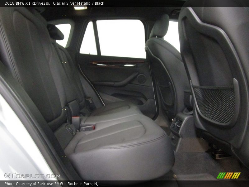Glacier Silver Metallic / Black 2018 BMW X1 xDrive28i