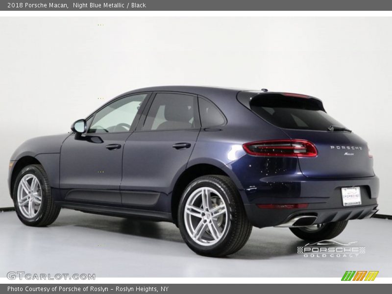 Night Blue Metallic / Black 2018 Porsche Macan