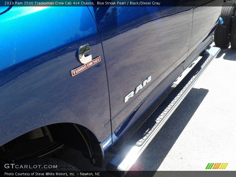 Blue Streak Pearl / Black/Diesel Gray 2019 Ram 3500 Tradesman Crew Cab 4x4 Chassis