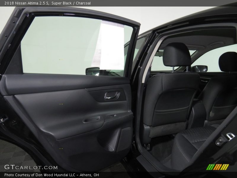 Super Black / Charcoal 2018 Nissan Altima 2.5 S