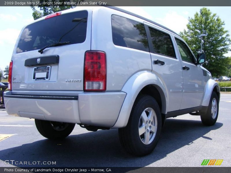 Bright Silver Metallic / Dark Slate Gray 2009 Dodge Nitro SE