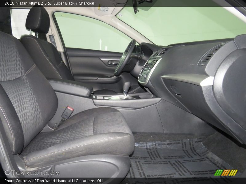 Super Black / Charcoal 2018 Nissan Altima 2.5 S