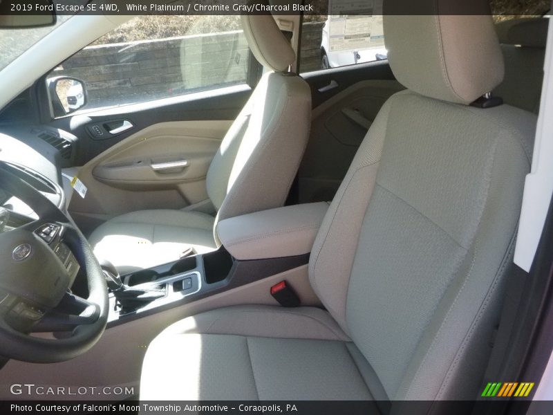White Platinum / Chromite Gray/Charcoal Black 2019 Ford Escape SE 4WD