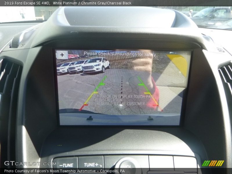 White Platinum / Chromite Gray/Charcoal Black 2019 Ford Escape SE 4WD